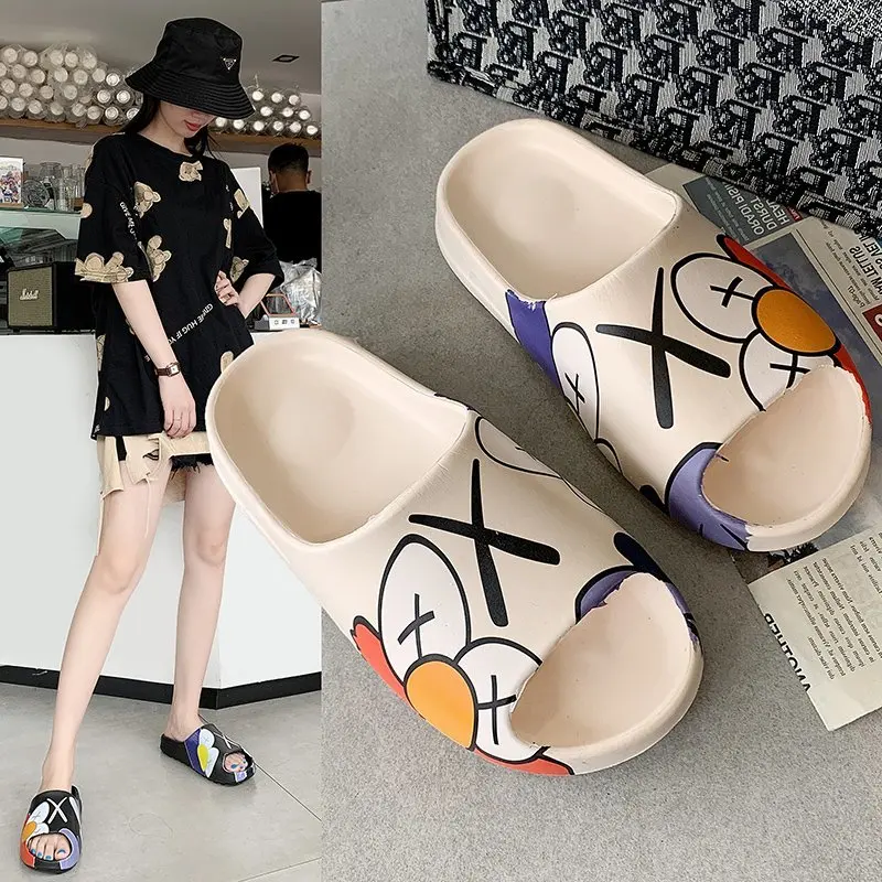 Chinese Slippers Yeezi Women Slides Made in China Women Trendy 2021 Slippers Cute Slides Stock Lot In China, Picture
Chinese Slippers Yeezi Women Slides Made in China Women Trendy 2021 Slippers Cute Slides Stock Lot In China, Picture