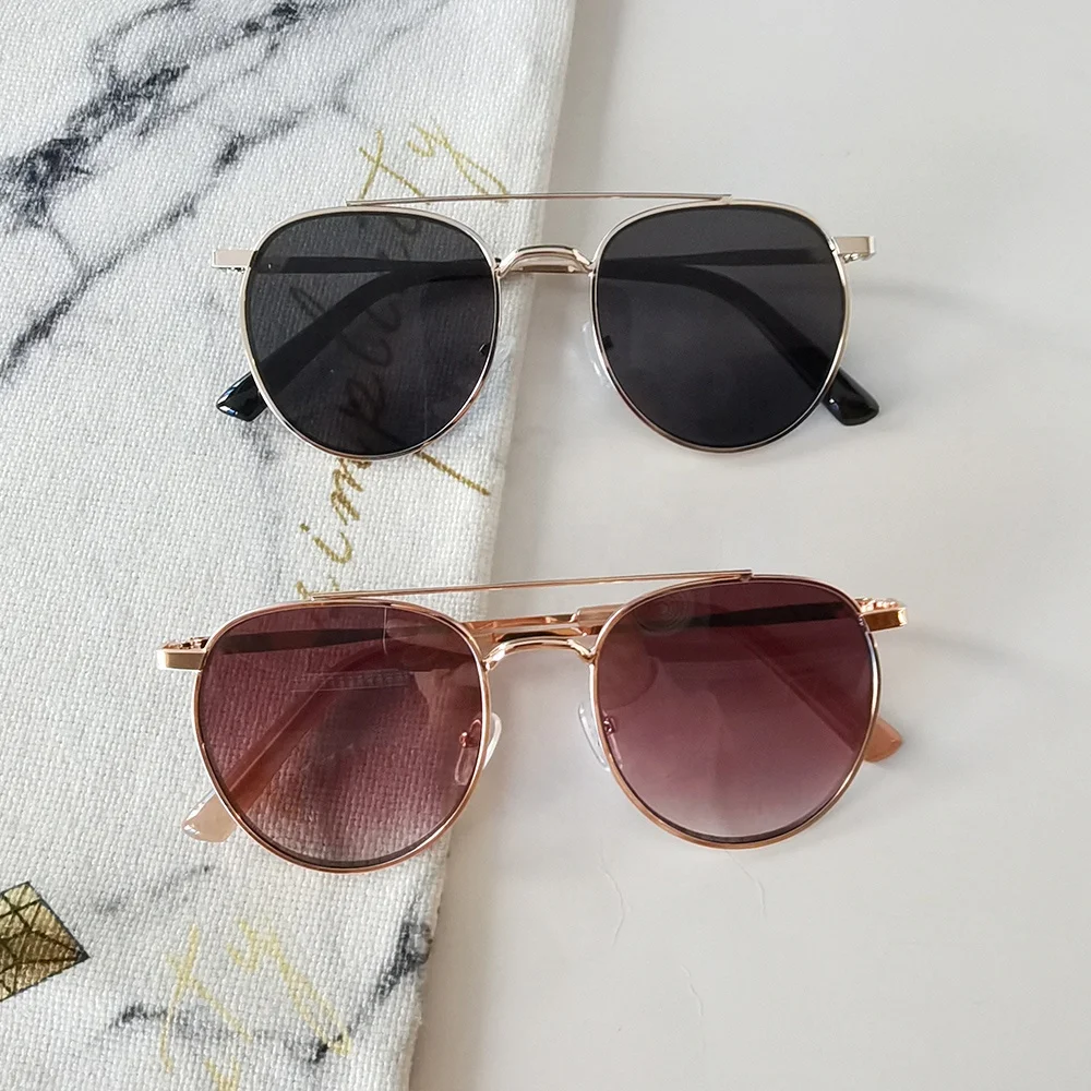 VIFF HM17433 Fashion Men UV400 Metal Sunglasses High-end Shades Metal Frame Thin Temple Unisex Sunglasses
VIFF HM17433 Fashion Men UV400 Metal Sunglasses High-end Shades Metal Frame Thin Temple Unisex Sunglasses