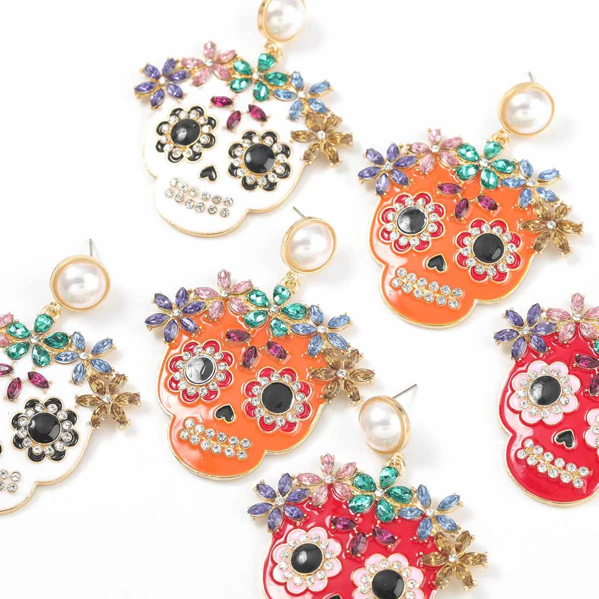 Exaggerated Trend Cross-Border Earrings Fashion Color Diamond Series Creative Alloy Oil Drop Diamond Skull Earrings
Exaggerated Trend Cross-Border Earrings Fashion Color Diamond Series Creative Alloy Oil Drop Diamond Skull Earrings
