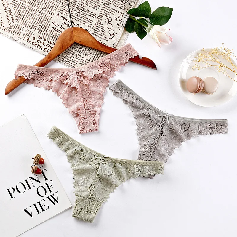 Panties Women Hollow Breathable Plus size Low-waist Lace Pure Cotton Bottoms Women's Thong
Panties Women Hollow Breathable Plus size Low-waist Lace Pure Cotton Bottoms Women's Thong