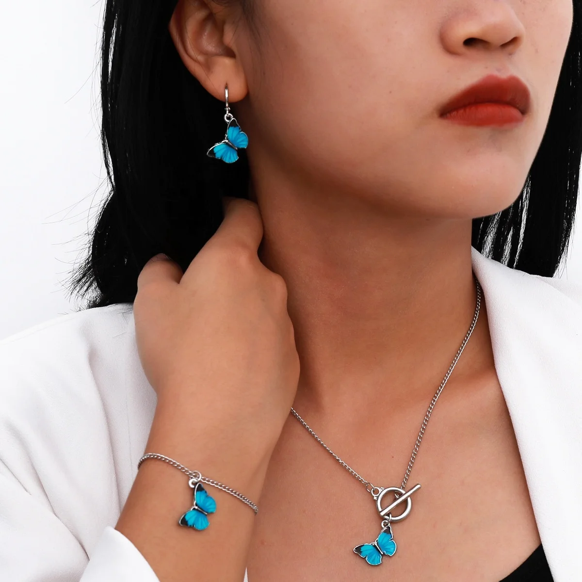 3pcs/set Fashion Blue Butterfly Earring Pendant Necklace Bracelet For Women Girls Sweet Bohemia Jewelry Gifts, Customized color
3pcs/set Fashion Blue Butterfly Earring Pendant Necklace Bracelet For Women Girls Sweet Bohemia Jewelry Gifts, Customized color