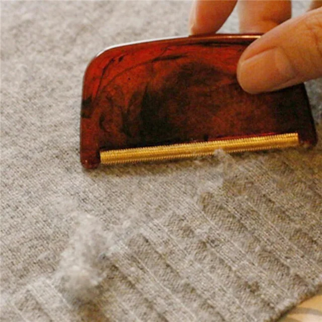 Cashmere Sweater Knitted Fabric Hair Ball Cleaning Brush Copper Strip Manual Deballing Device, As show
Cashmere Sweater Knitted Fabric Hair Ball Cleaning Brush Copper Strip Manual Deballing Device, As show