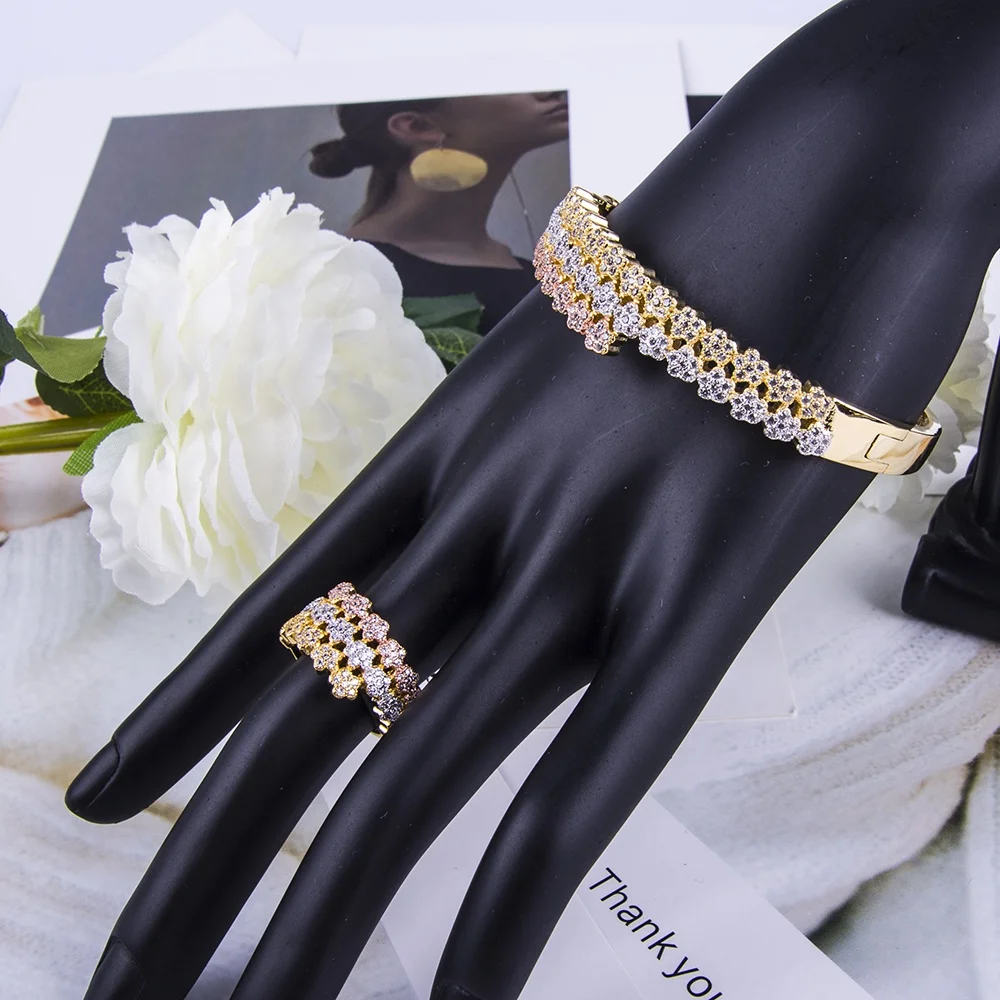 BR10581 Fashion Charm Bracelet With New Designs Ring Gold Plated Luxury Flower Jewelry For Women Jewelry Sets
BR10581 Fashion Charm Bracelet With New Designs Ring Gold Plated Luxury Flower Jewelry For Women Jewelry Sets