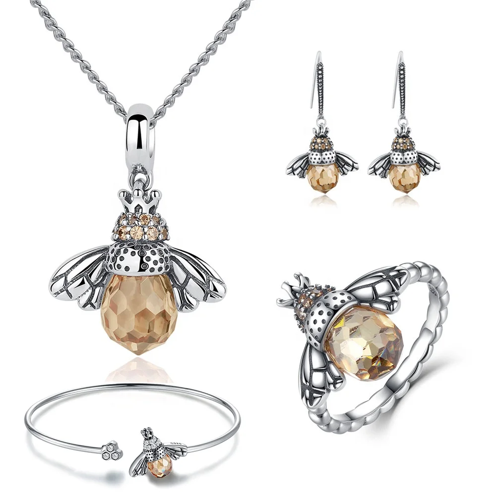 925 Sterling Silver Cute Orange Bee Animal Pendants Necklaces Earrings Ring Bracelet Fashion Zircon Dubai Jewelry Sets
925 Sterling Silver Cute Orange Bee Animal Pendants Necklaces Earrings Ring Bracelet Fashion Zircon Dubai Jewelry Sets