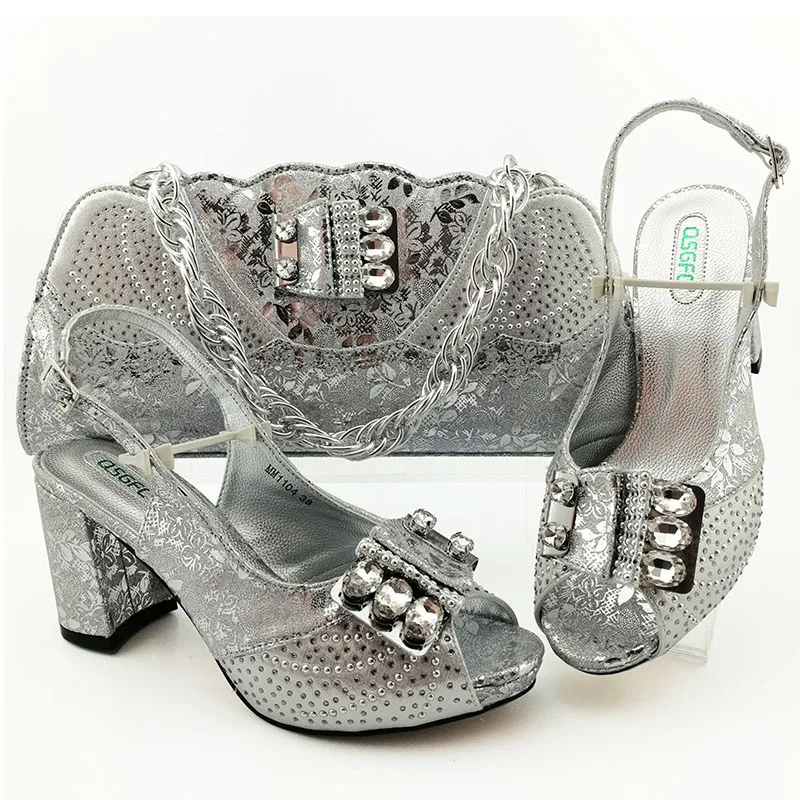 Silver Color Latest Nigeria Style Italian Ladies Matching Shoe and Bag Set for Women S191106
Silver Color Latest Nigeria Style Italian Ladies Matching Shoe and Bag Set for Women S191106