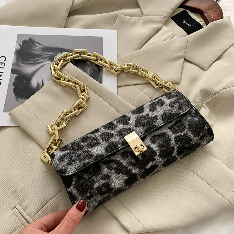 2021 fashion designer leopard print ladies crossbody clutch purse girl chain shoulder bag luxury hand bags women's, 3 colors
2021 fashion designer leopard print ladies crossbody clutch purse girl chain shoulder bag luxury hand bags women's, 3 colors