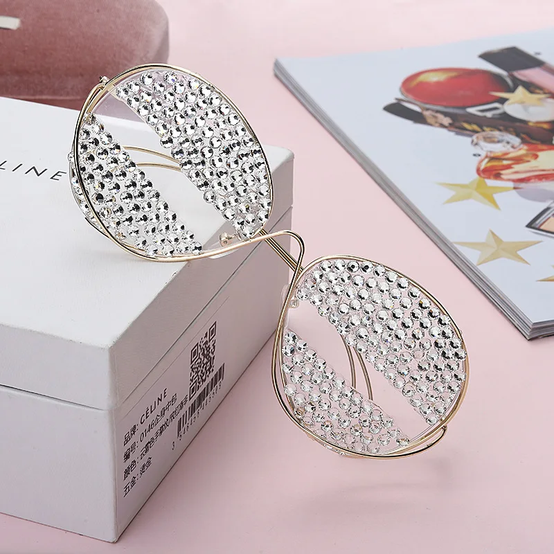 Men and women round frame sunglasses fashion color film large frame sunglasses vintage rhinestone sunglasses
Men and women round frame sunglasses fashion color film large frame sunglasses vintage rhinestone sunglasses