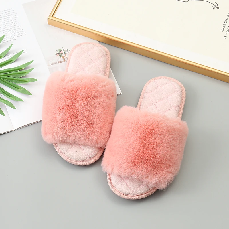 2021 hot sale plus size flat women soft lightweight house indoor plush stuff slippers
2021 hot sale plus size flat women soft lightweight house indoor plush stuff slippers