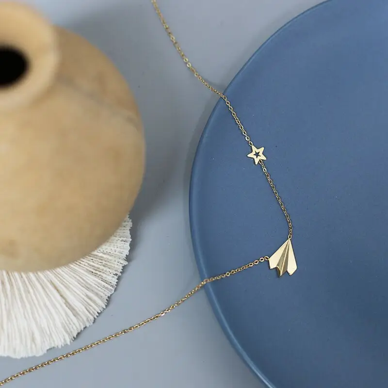 Drop Shipping High Quality Women's 18K Gold Plated Stainless Steel Plane Geometric Five-pointed Star Necklace
Drop Shipping High Quality Women's 18K Gold Plated Stainless Steel Plane Geometric Five-pointed Star Necklace