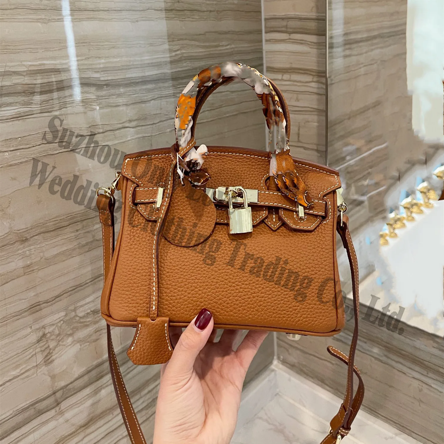 Wholesale bags Women Leather Cynthia Bags Black Yellow Pink Grey Crossbody shoulder bags handbag tote
Wholesale bags Women Leather Cynthia Bags Black Yellow Pink Grey Crossbody shoulder bags handbag tote