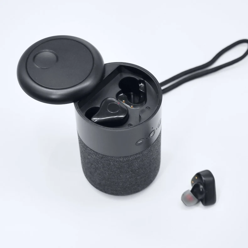 Valdus wireless earphones Earbuds 2 in 1 portable speaker tws Earphone audifonos smart earbuds B20
Valdus wireless earphones Earbuds 2 in 1 portable speaker tws Earphone audifonos smart earbuds B20