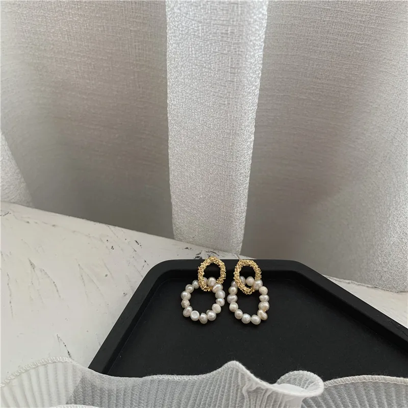 Vershal A399 Hot Sale 18k Gold Plated Retro Luxury Freshwater Pearl Drop Earrings For Women Jewelry
Vershal A399 Hot Sale 18k Gold Plated Retro Luxury Freshwater Pearl Drop Earrings For Women Jewelry