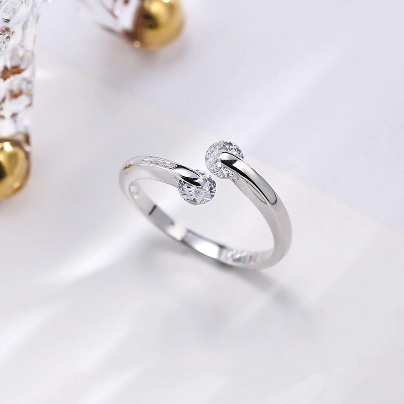 hot sale 925 sterling silver ring 18k gold plated luxury diamond engagement 925 silver fashion wearable technology ring
hot sale 925 sterling silver ring 18k gold plated luxury diamond engagement 925 silver fashion wearable technology ring