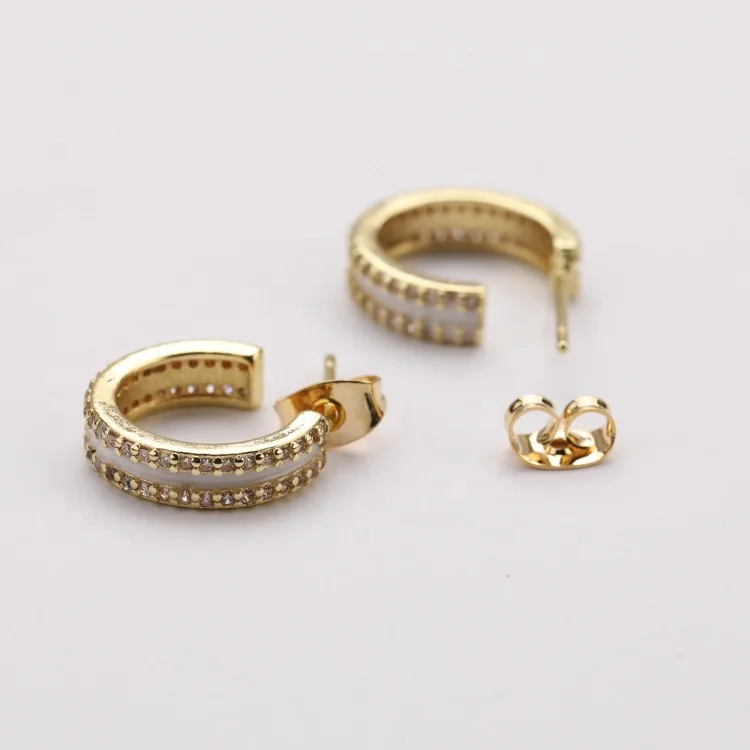 Black and White Enameled Huggie Hoop Earrings CZ Zirconia Designer Stud Earrings for Women
Black and White Enameled Huggie Hoop Earrings CZ Zirconia Designer Stud Earrings for Women