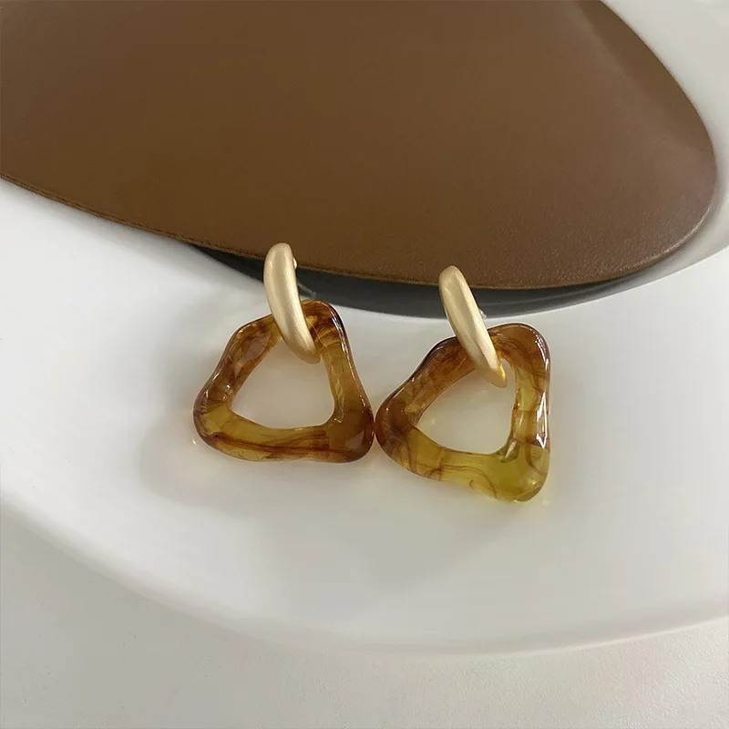 Shangjie OEM Anillo Resin alloy hip hop earring popular earrings channel gold drop earrings
Shangjie OEM Anillo Resin alloy hip hop earring popular earrings channel gold drop earrings