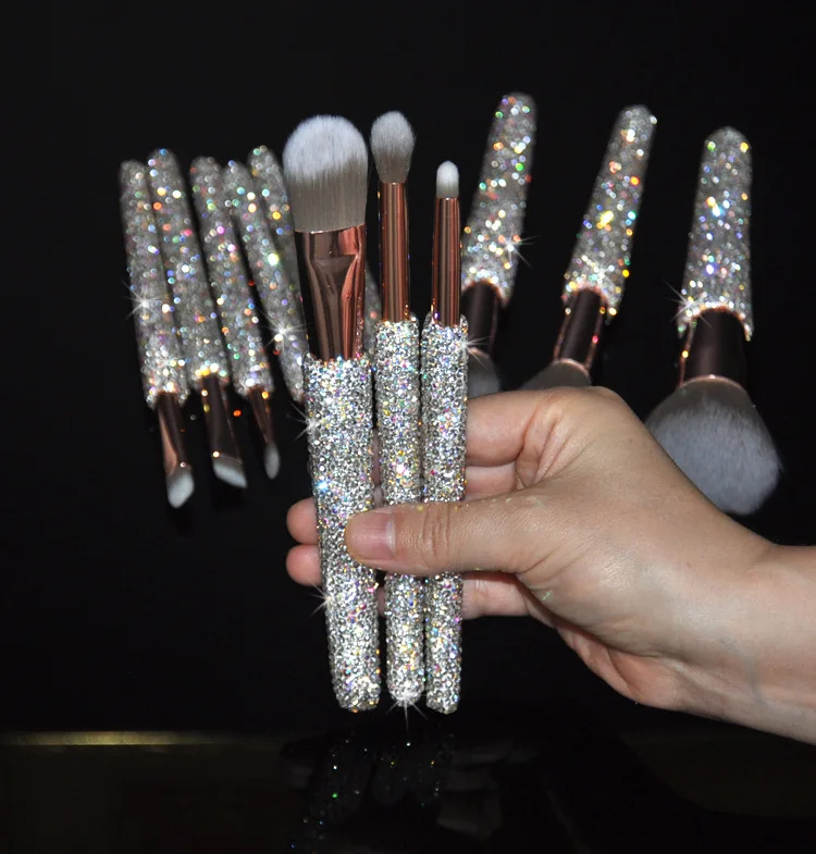 Rhinestone Brushes Diamond Cosmetic tools Foundation Brush Makeup soft bristles makeup brushes sets, Gradient color or custom color
Rhinestone Brushes Diamond Cosmetic tools Foundation Brush Makeup soft bristles makeup brushes sets, Gradient color or custom color