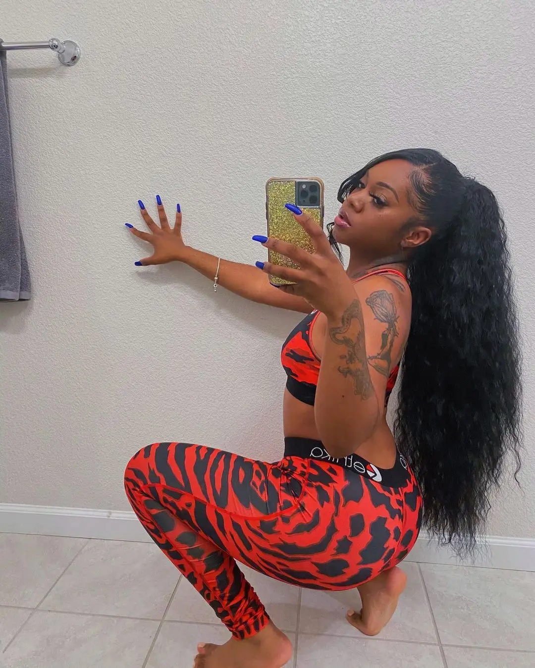 2021 s-XXL summer Sexy Ladies Slim printed Solid color New Style Cheap Fitness Yoga Wear Sets Ethika 2 piece set women Ethika
2021 s-XXL summer Sexy Ladies Slim printed Solid color New Style Cheap Fitness Yoga Wear Sets Ethika 2 piece set women Ethika