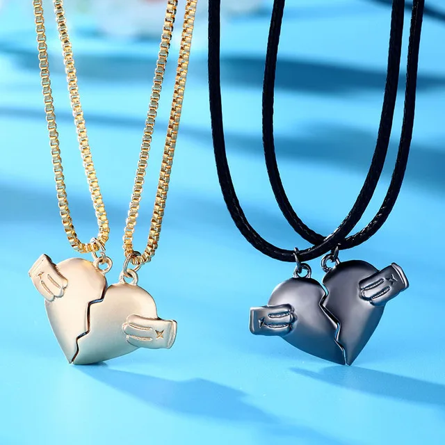 Trendy 2pcs Heart Magnetic Necklace Valentine's Day Magnet Couple Jewelry Love Heart Pendant Matching Necklace for Lovers
Trendy 2pcs Heart Magnetic Necklace Valentine's Day Magnet Couple Jewelry Love Heart Pendant Matching Necklace for Lovers