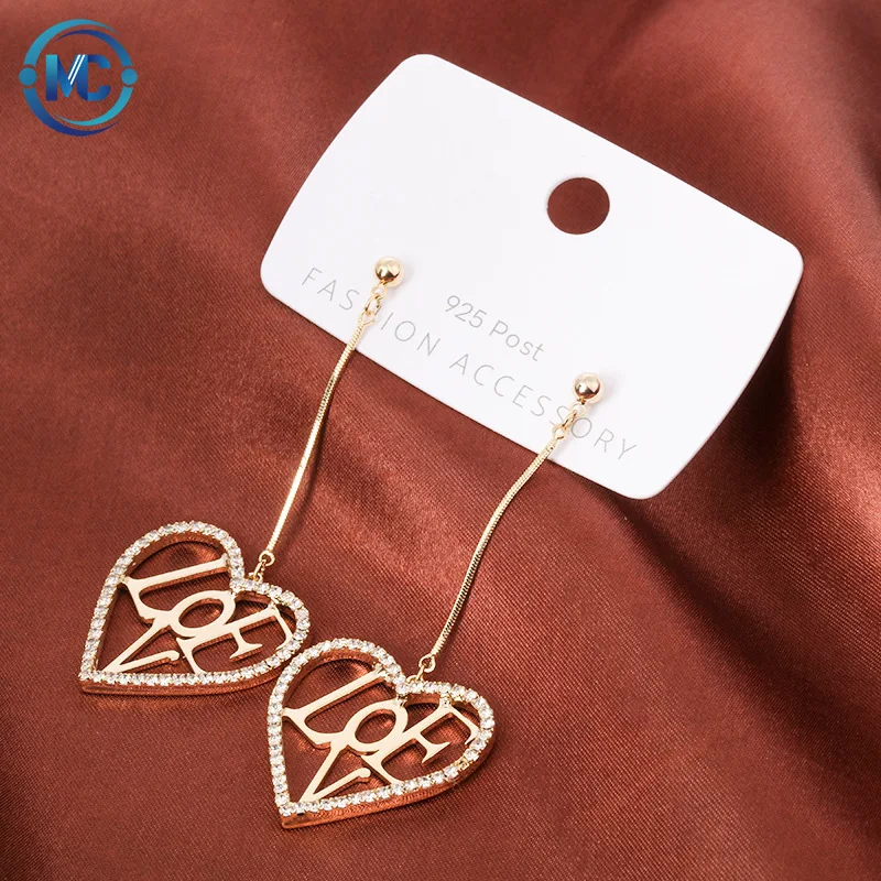 Geometric Delicate Pendant Earrings Heart Zircon Love Looks Thin Valentine Earrings Drop Earrings For Girls
Geometric Delicate Pendant Earrings Heart Zircon Love Looks Thin Valentine Earrings Drop Earrings For Girls