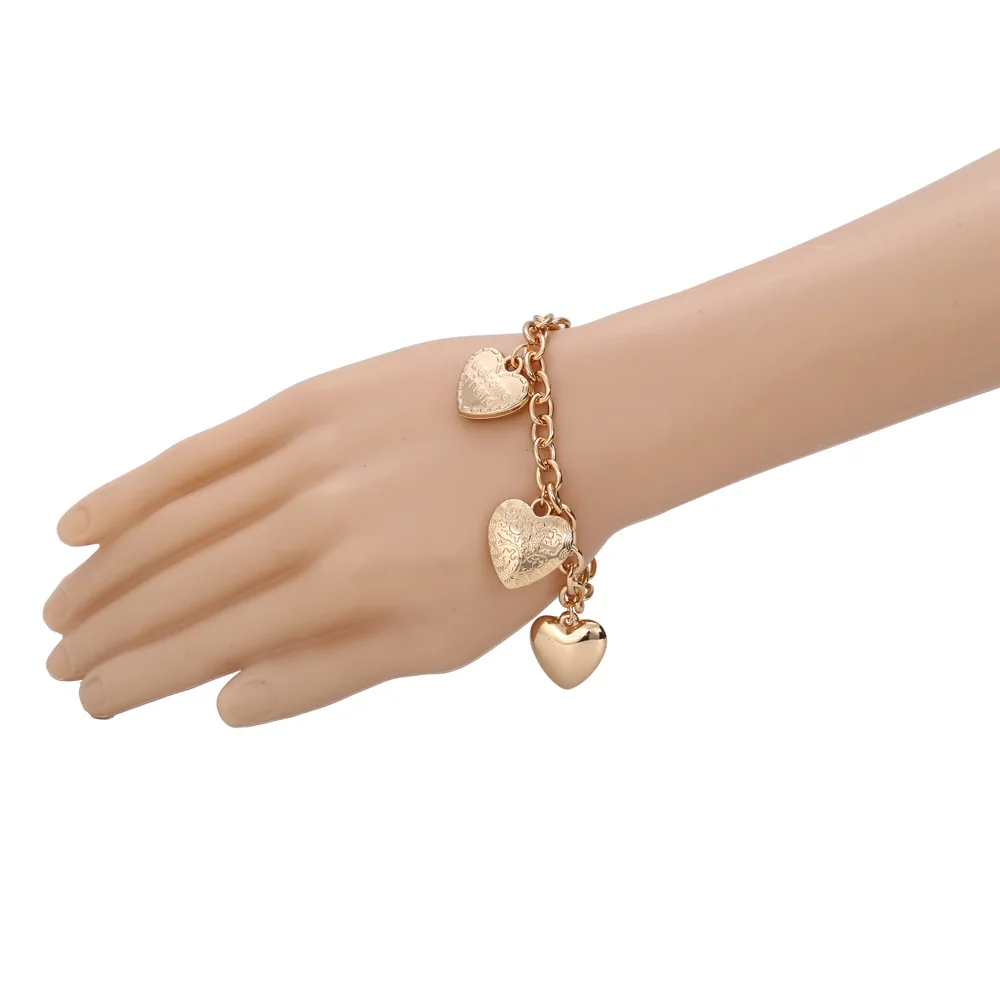 2021 Simple Golden Peach Heart-Shaped Bracelet Women's Fashion Hip-Hop Metal Chain Ot Buckle Bracelet
2021 Simple Golden Peach Heart-Shaped Bracelet Women's Fashion Hip-Hop Metal Chain Ot Buckle Bracelet