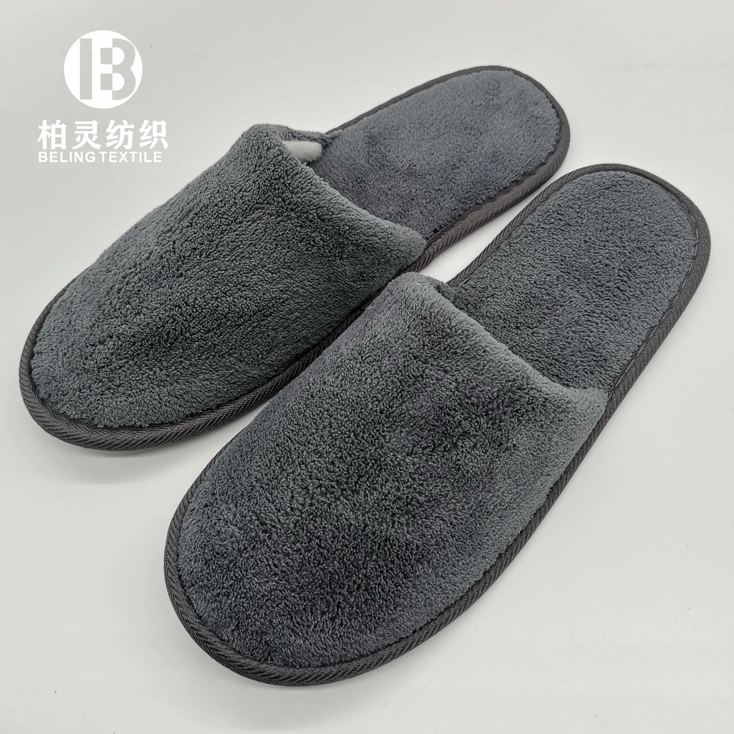 Micro coral fleece indoor slippers,manufacturer wholesale disposable anti custom slipper, Customized color
Micro coral fleece indoor slippers,manufacturer wholesale disposable anti custom slipper, Customized color