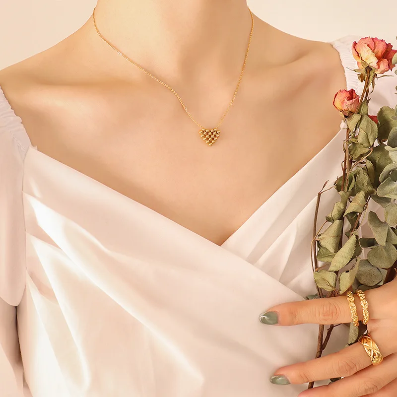 heart shape jewelry necklace women gold plated stainless steel for wedding 18K plating
heart shape jewelry necklace women gold plated stainless steel for wedding 18K plating
