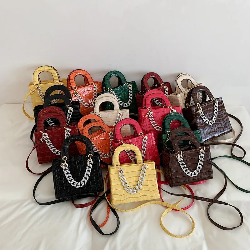 New fashion shoulder bag Women PU Leather Crossbody Bag Small Casual Female Purse With Crystal Chain, 5 colors
New fashion shoulder bag Women PU Leather Crossbody Bag Small Casual Female Purse With Crystal Chain, 5 colors