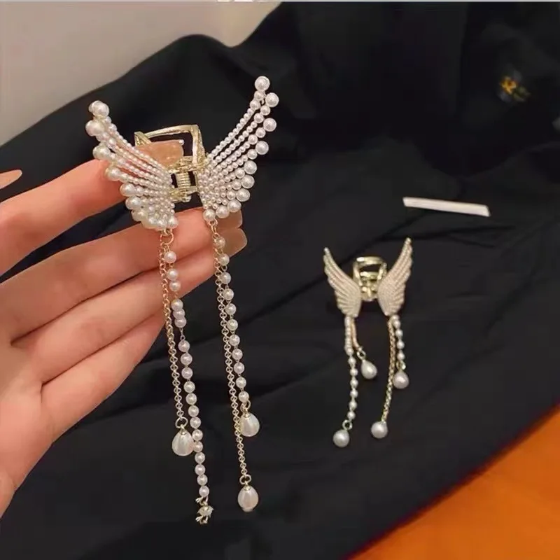 GT Wholesale Butterfly Pearl Tassel Hairpin diamond Butterfly Tassel Hairpin for women hair clip accessories for girls
GT Wholesale Butterfly Pearl Tassel Hairpin diamond Butterfly Tassel Hairpin for women hair clip accessories for girls