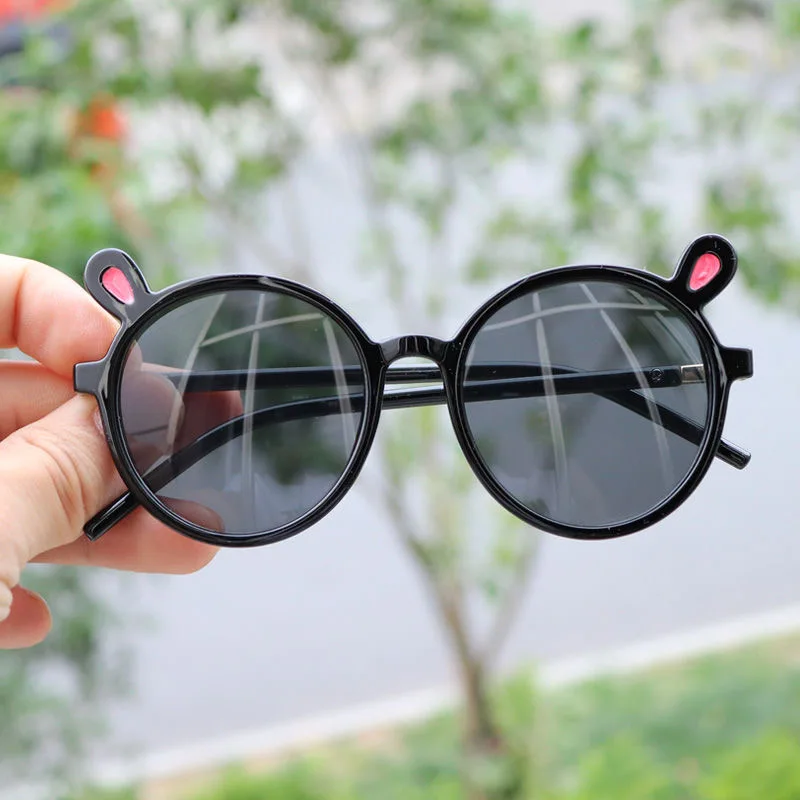 New children's glasses boys and girls cute fashion sunglasses little princess girls uv400 sunglasses summer trend 
New children's glasses boys and girls cute fashion sunglasses little princess girls uv400 sunglasses summer trend