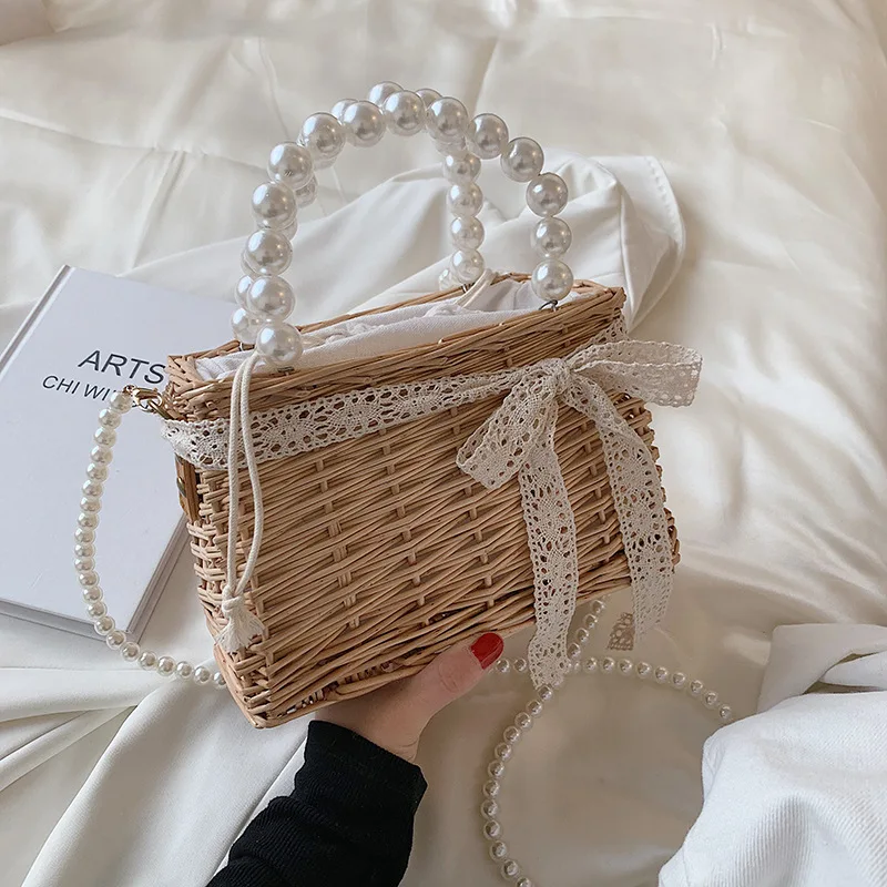 2021 Fashion Lace with Pearls Crossbody Chain Shoulder Wallet Ladies String Open Bags Summer Woven Rattan Handbags
2021 Fashion Lace with Pearls Crossbody Chain Shoulder Wallet Ladies String Open Bags Summer Woven Rattan Handbags