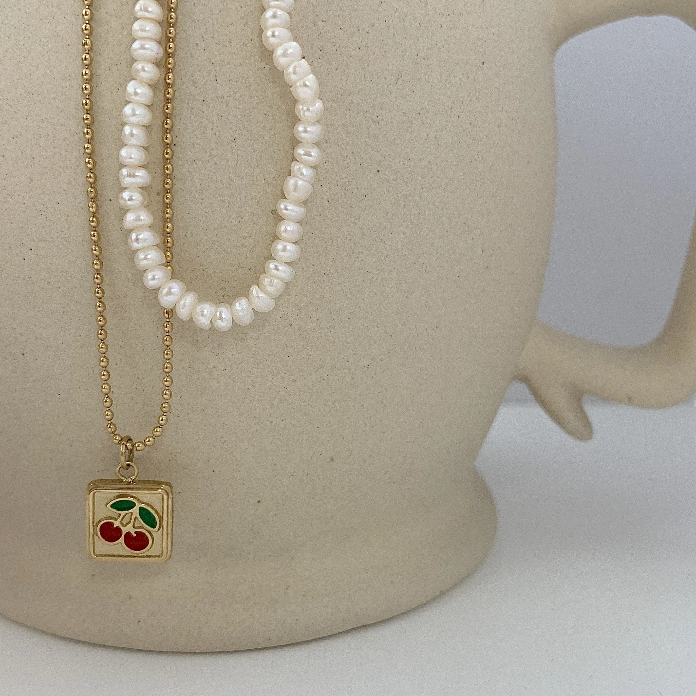 Red Green Enamel Square Medallion Cherry Necklace Beads Chain Pendants for Necklace Cute Vintage Stainless Steel Jewelry Summer, Gold
Red Green Enamel Square Medallion Cherry Necklace Beads Chain Pendants for Necklace Cute Vintage Stainless Steel Jewelry Summer, Gold