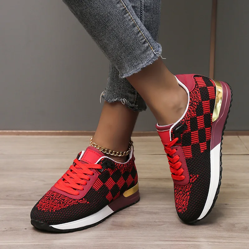 Wholesale the latest design fashion casual mesh upper men's and women's sports shoes
Wholesale the latest design fashion casual mesh upper men's and women's sports shoes