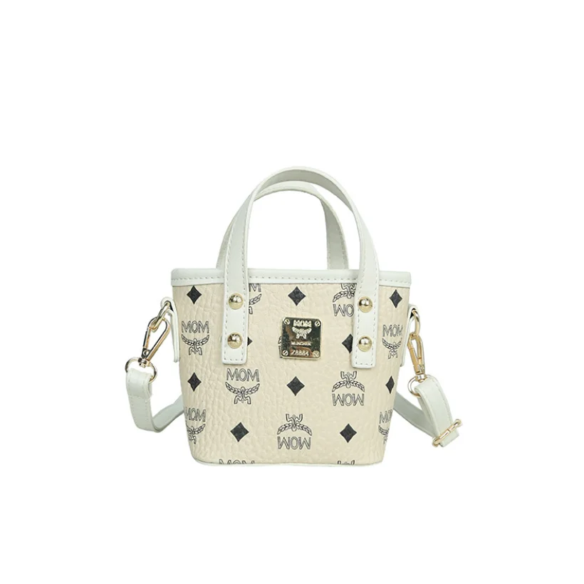 2021 new children's Messenger Bag Mini shopping basket handbag Korean printed zero wallet
2021 new children's Messenger Bag Mini shopping basket handbag Korean printed zero wallet