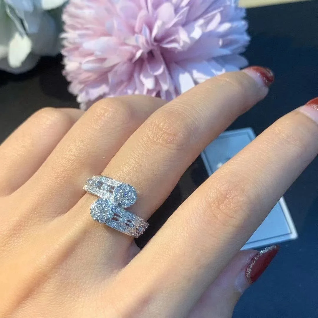 Luxury Small Flower White Zircon Ring Vintage Hollow Geometric Crystal Ring Silver Color Engagement Rings For Women, Picture shows
Luxury Small Flower White Zircon Ring Vintage Hollow Geometric Crystal Ring Silver Color Engagement Rings For Women, Picture shows