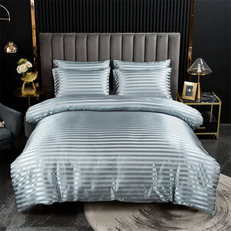 Hot Sale Polyester Jacquard Printed Bedding Sets Luxury Home Hotel Classic Imitate Silk Satin Three Piece Bedding Set
Hot Sale Polyester Jacquard Printed Bedding Sets Luxury Home Hotel Classic Imitate Silk Satin Three Piece Bedding Set