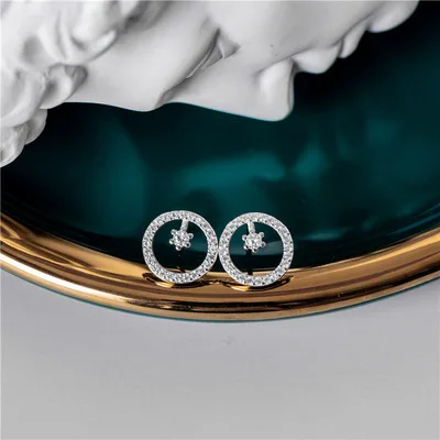 Newest Full CZ Hollow Round Circle Earrings S925 Sterling Silver Zircon Star Stud Earrings For Women Jewelry
Newest Full CZ Hollow Round Circle Earrings S925 Sterling Silver Zircon Star Stud Earrings For Women Jewelry