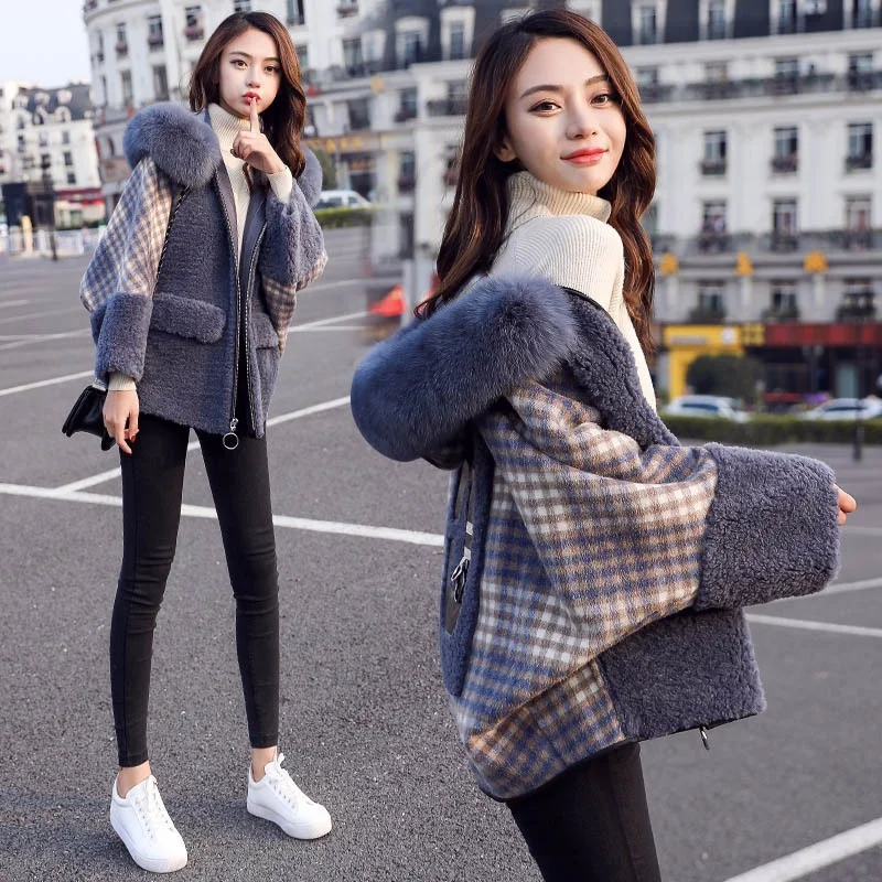 B61891A A new fashion style for autumn/winter 2019 small baggy plaid jacket with a thick collar
B61891A A new fashion style for autumn/winter 2019 small baggy plaid jacket with a thick collar
