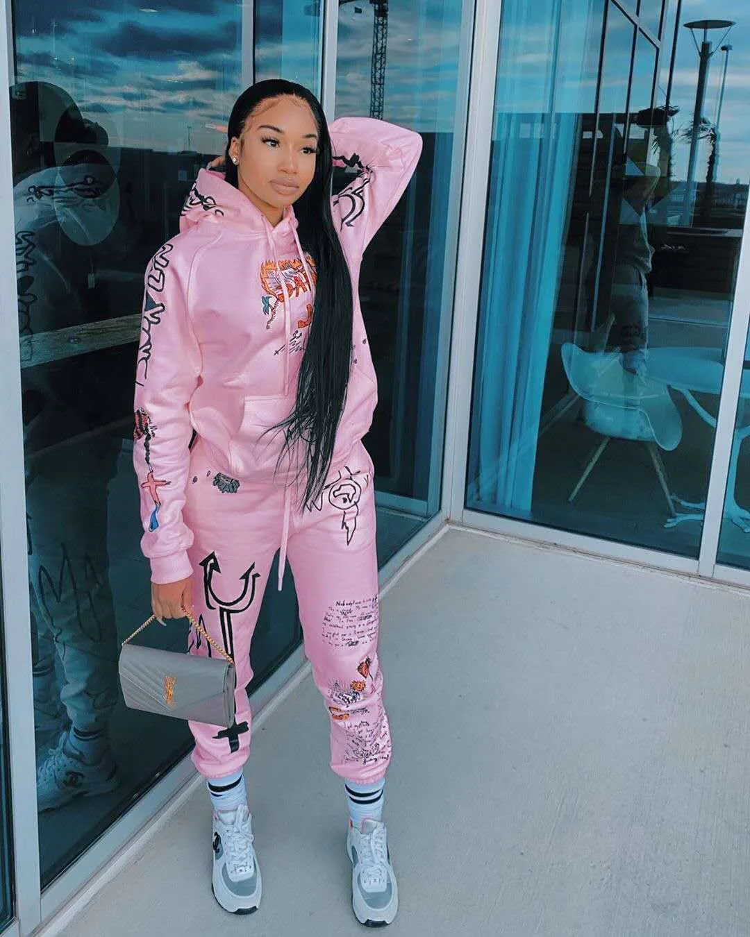 Plus Printed Letter Plush fashion Two Piece Sets hooded Pockets Tops With Pants Women's 2020 Autumn Winter Outfit Sweat Suits, Gray black red pink
Plus Printed Letter Plush fashion Two Piece Sets hooded Pockets Tops With Pants Women's 2020 Autumn Winter Outfit Sweat Suits, Gray black red pink