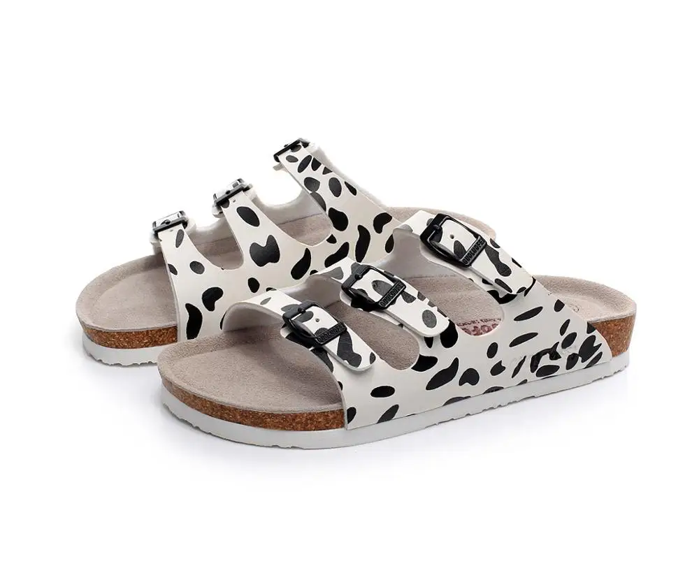 Wholesale 2020 Classic High Quality Couple Casual Cow Style Shoes New Design Summer PU Cork Sole Beach Slippers For Women, Customized color
Wholesale 2020 Classic High Quality Couple Casual Cow Style Shoes New Design Summer PU Cork Sole Beach Slippers For Women, Customized color