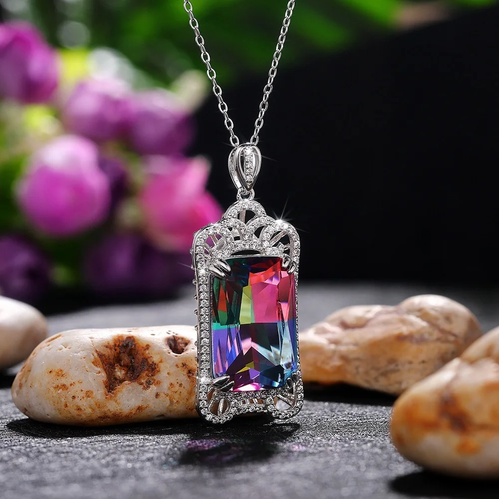 Vintage high-end color treasure pendant European and American super large gradient color zircon necklace
Vintage high-end color treasure pendant European and American super large gradient color zircon necklace