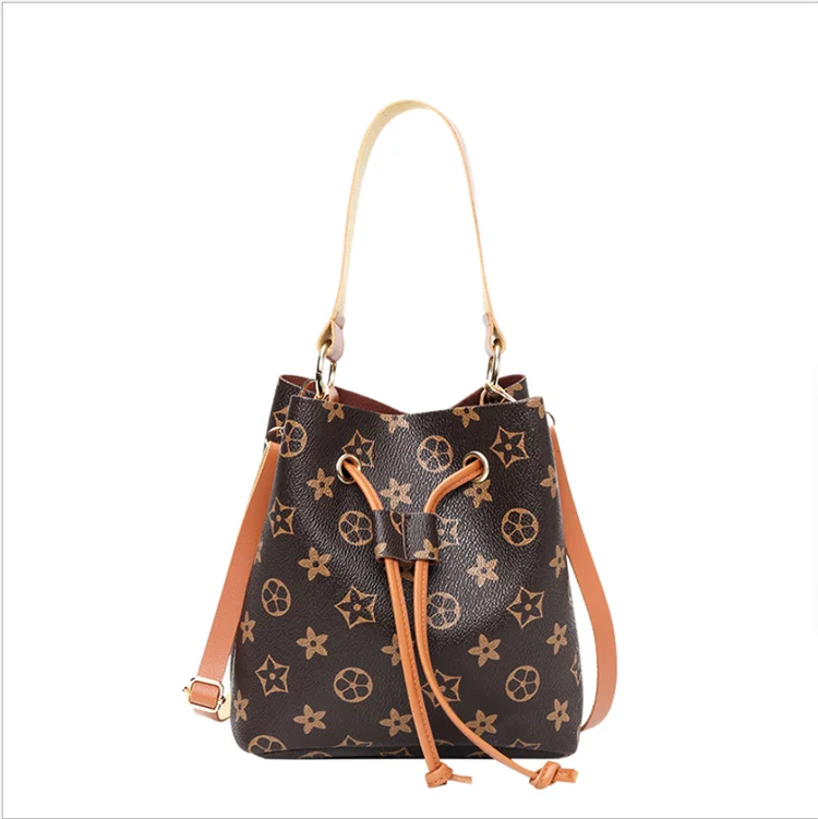 2021 autumn and winter new fashion old flower messenger handbag retro all-match round cake bag
2021 autumn and winter new fashion old flower messenger handbag retro all-match round cake bag