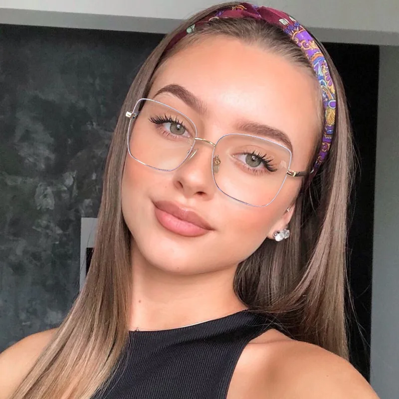 Lmamba New high quality blue light blocking glasses fashion metal optical frame CP spring leg glasses frames
Lmamba New high quality blue light blocking glasses fashion metal optical frame CP spring leg glasses frames