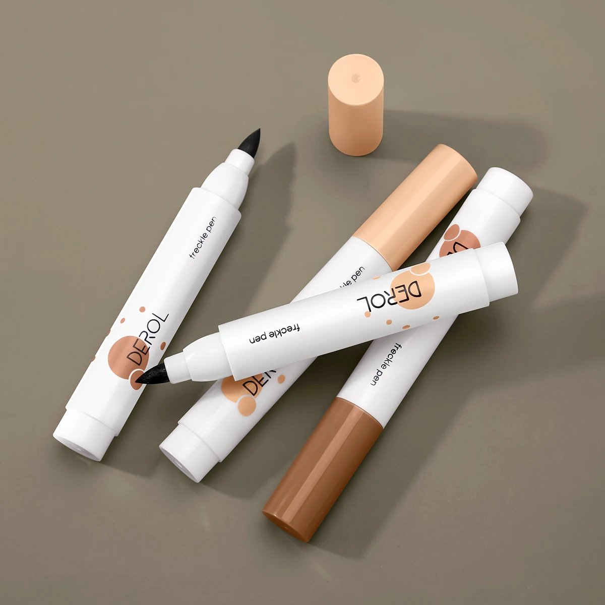 DEROL Wholesale cheap simulation 2 in 1 freckles Pen set waterproof natural lifelike freckle pen makeup
DEROL Wholesale cheap simulation 2 in 1 freckles Pen set waterproof natural lifelike freckle pen makeup