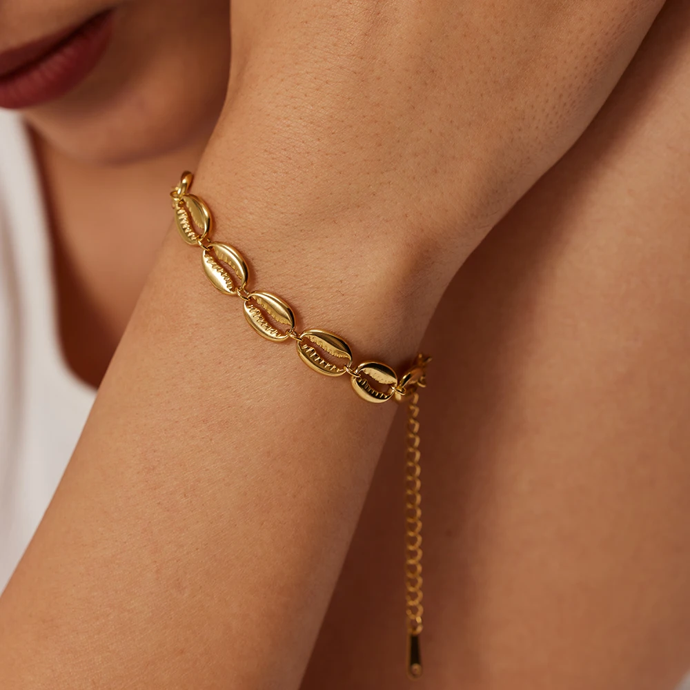 18k Gold Plated Stainless Steel Fashion Jewelry Hollow Shell Shape Bracelet for Girls
18k Gold Plated Stainless Steel Fashion Jewelry Hollow Shell Shape Bracelet for Girls