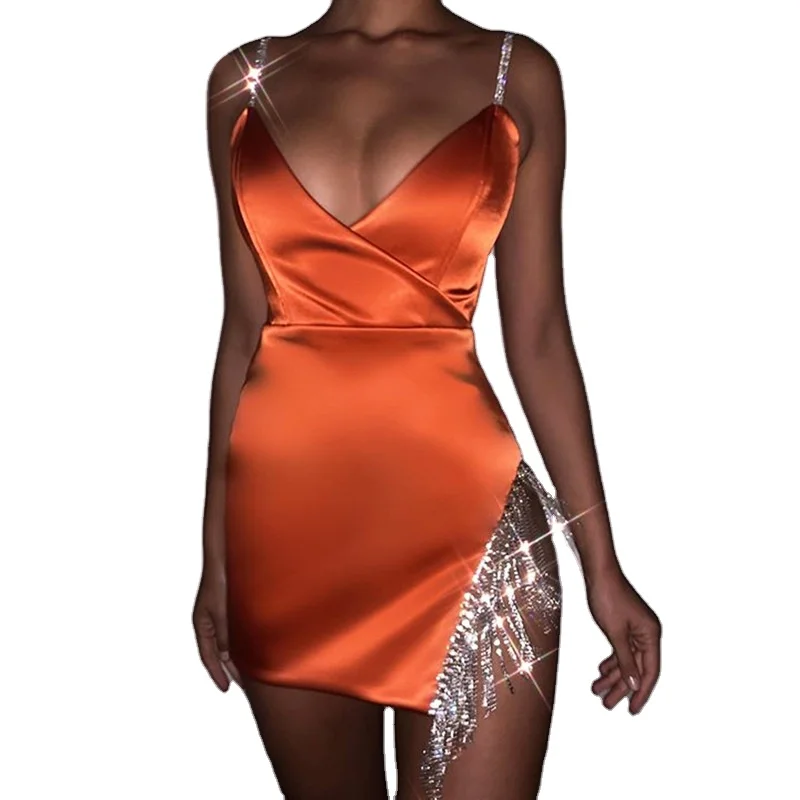 Summer Sexy Tassel Diamond Party Dress Bodycon Spaghetti Strap Elegant V Neck Dresses Women Club Mini Vestidos Sexy Dress Women
Summer Sexy Tassel Diamond Party Dress Bodycon Spaghetti Strap Elegant V Neck Dresses Women Club Mini Vestidos Sexy Dress Women