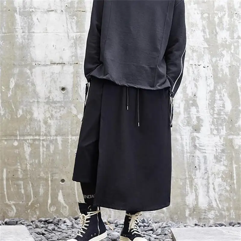 Original Design Culottes Summer Casual Pants Men's Cropped Pants Dark Japanese Samurai Pants Wide Leg Pants
Original Design Culottes Summer Casual Pants Men's Cropped Pants Dark Japanese Samurai Pants Wide Leg Pants