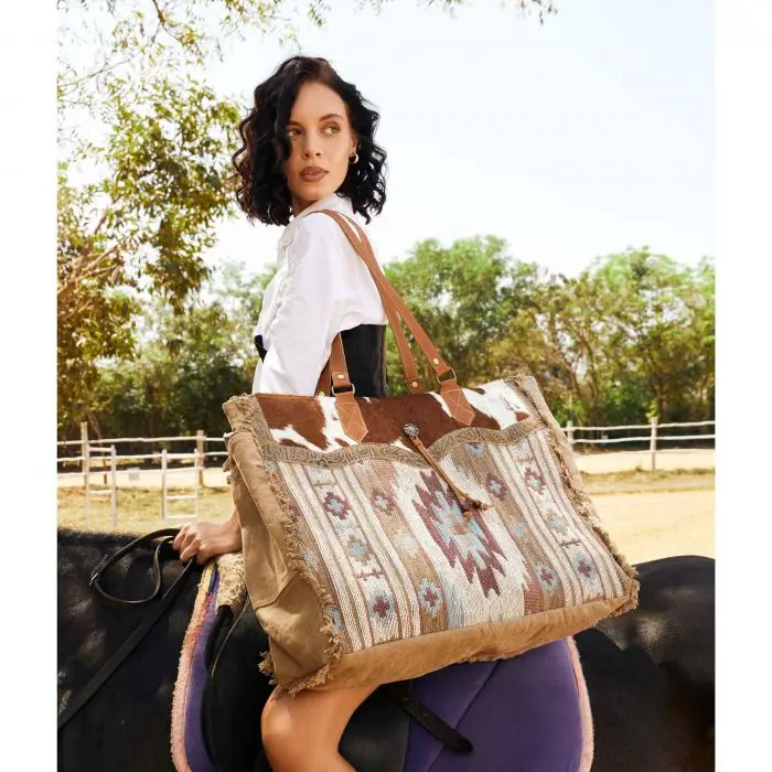 Spot High Quality Bohemian Canvas Leather HandBags Retro Beach Bag Shoulder Tote Bag For Ladies, Brown
Spot High Quality Bohemian Canvas Leather HandBags Retro Beach Bag Shoulder Tote Bag For Ladies, Brown