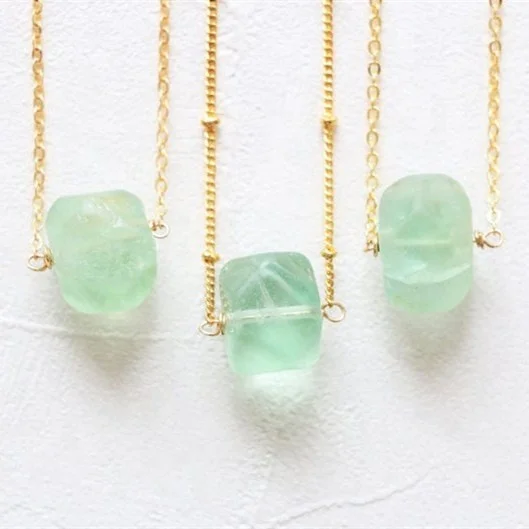Natural Green fluorite pendant 18k gold plating chain necklace elegant gemstone pendant for lady
Natural Green fluorite pendant 18k gold plating chain necklace elegant gemstone pendant for lady