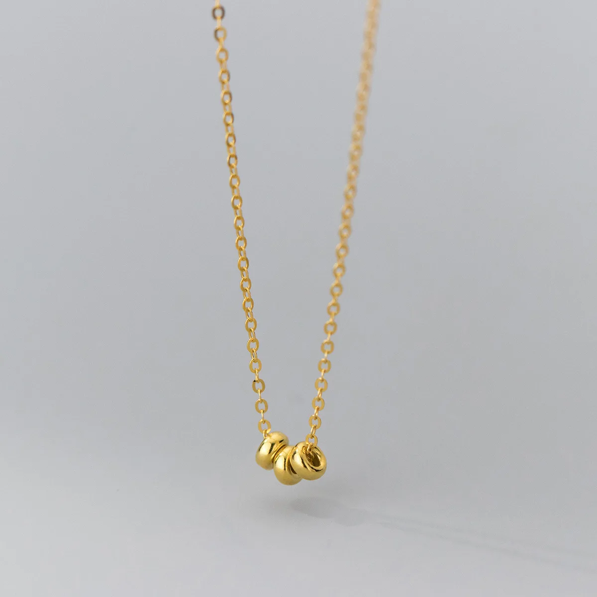 fashion minimalist jewelry 925 sterling silver small necklaces simple three round circle rings loops gold plated necklaces women
fashion minimalist jewelry 925 sterling silver small necklaces simple three round circle rings loops gold plated necklaces women