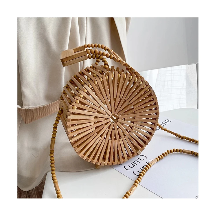 2021 Hand-woven Bamboo Crossbody Bags Summer Women Holiday Weaving Portable Small Round Bags Trendy Designer Beach Handbags Tote
2021 Hand-woven Bamboo Crossbody Bags Summer Women Holiday Weaving Portable Small Round Bags Trendy Designer Beach Handbags Tote